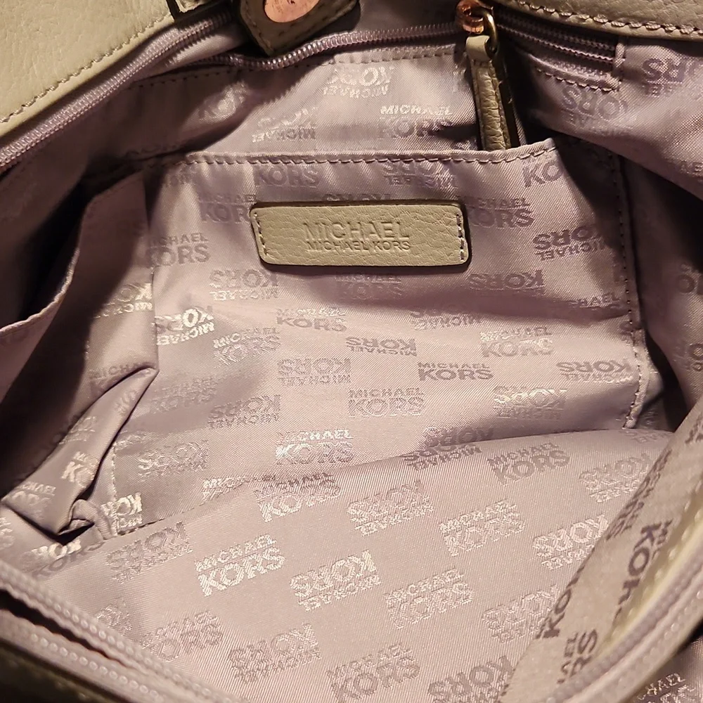 Michael Kors Gray leather Purse
